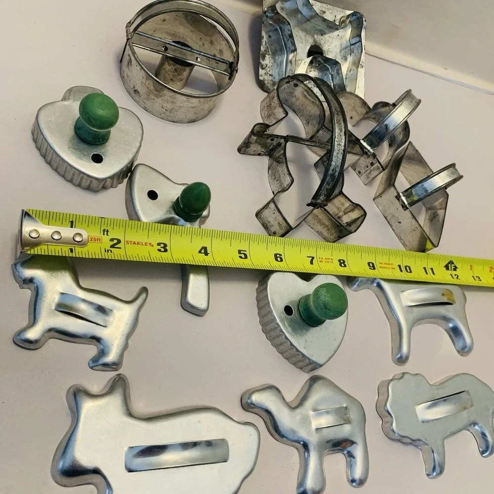 VTG Cookie Cutters LOT Green Handle Country Folk Horse Dog Biscuit Christmas